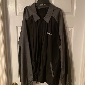 Men’s Hurley Black and Gray Windbreaker Rain Jacket, full snaps, Size XXL